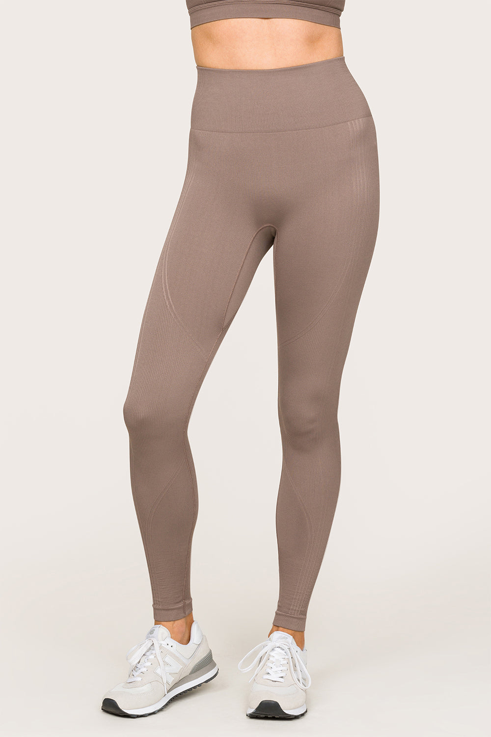 Alala women's seamless leggings in light brown