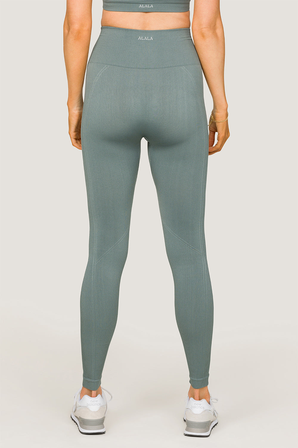 Alala women's seamless leggings in sage green