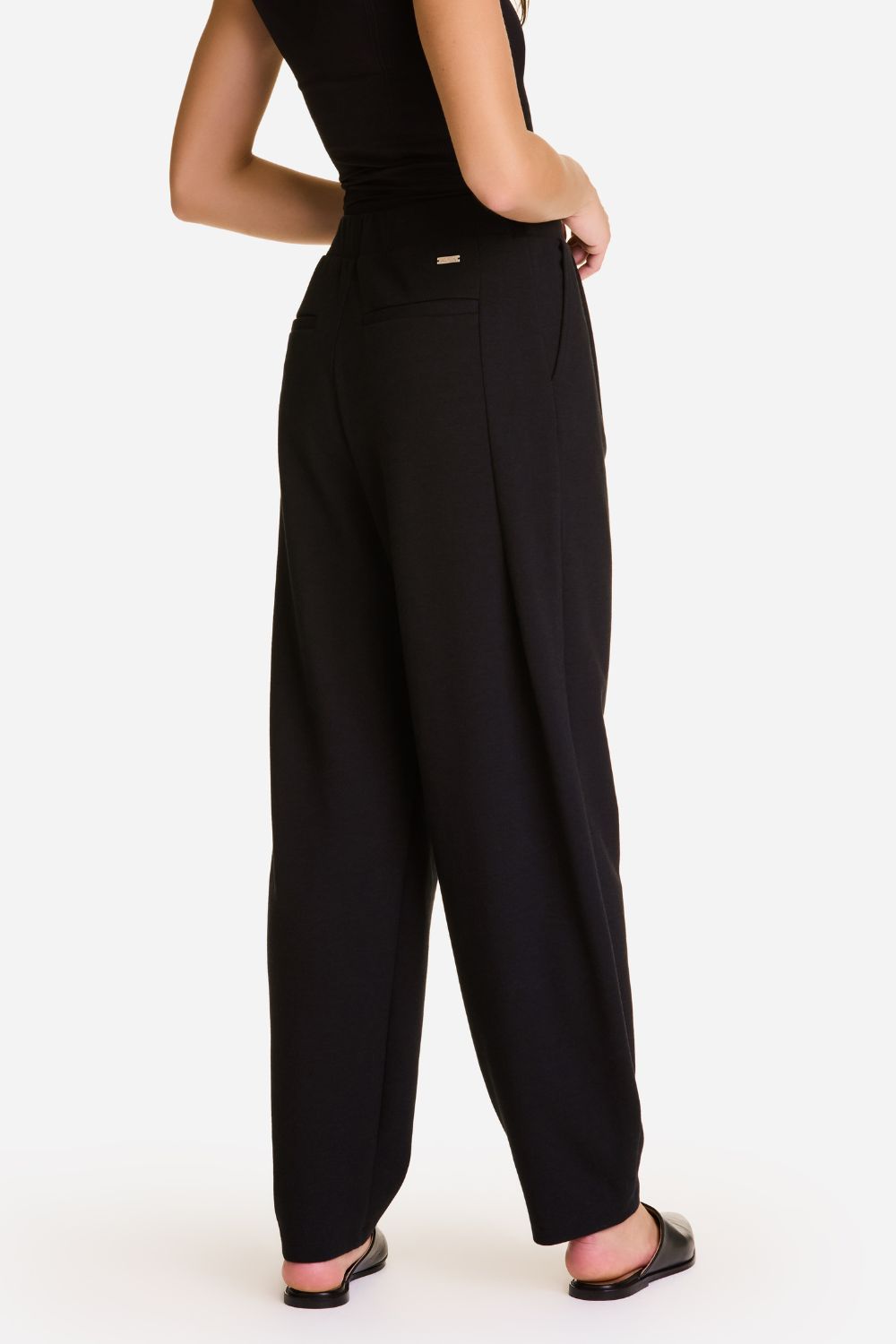 Alala women's Phoebe Trouser in black