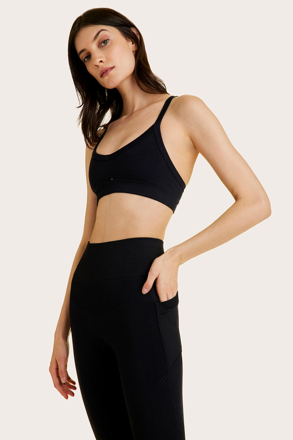 Alala women's seamless leggings with pockets in black