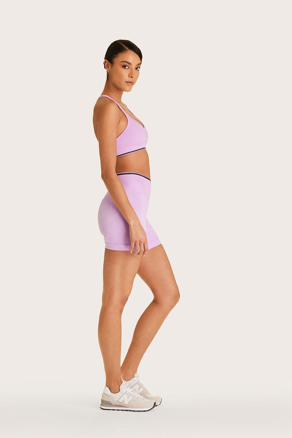 Alala women's barre seamless short in light purple