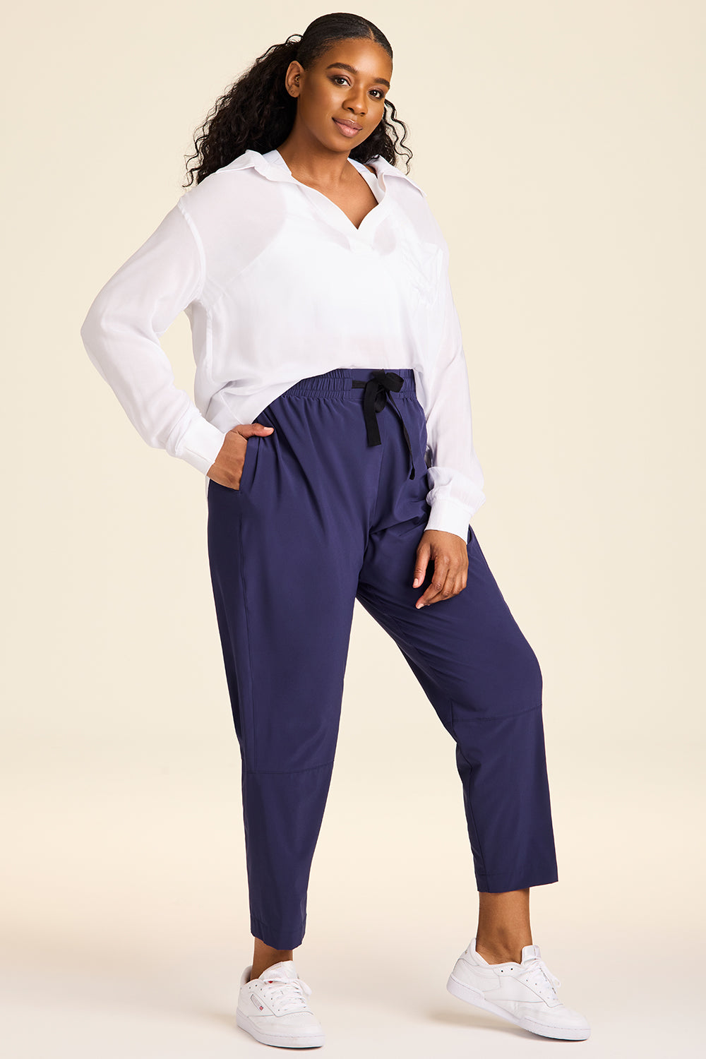 Alala women's commuter pant in navy