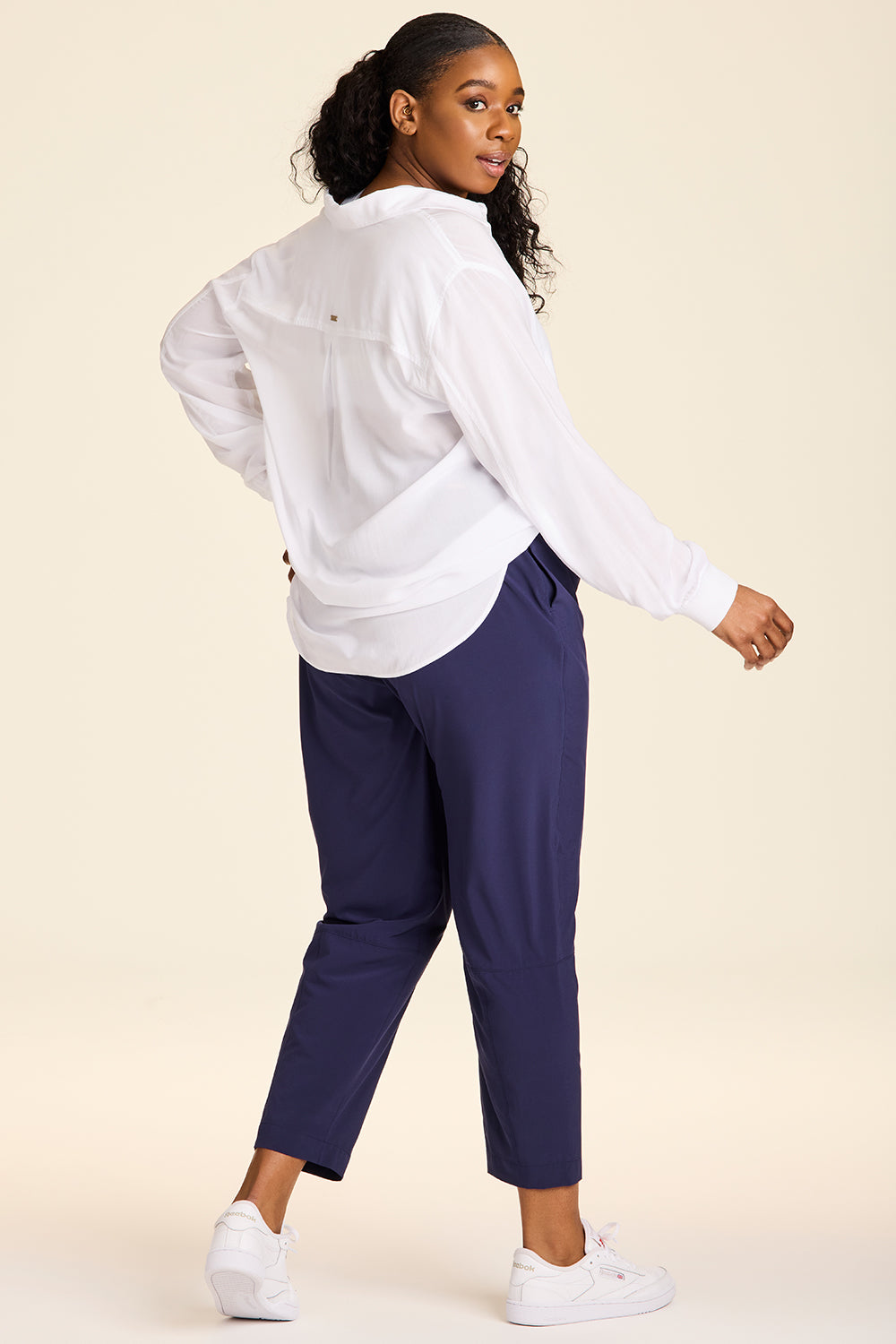 Alala women's commuter pant in navy