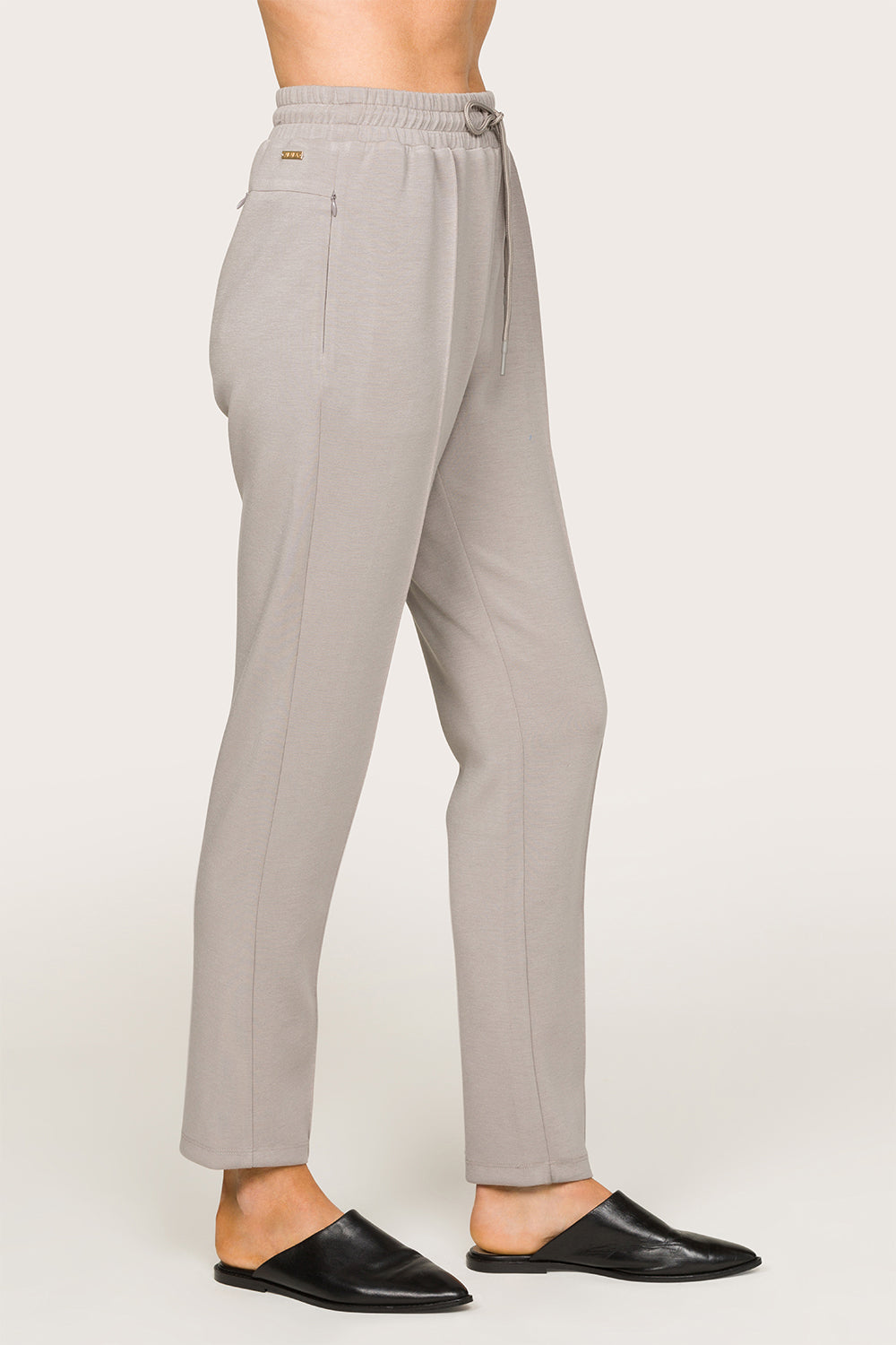 Alala women's comfortable jogger pant in grey