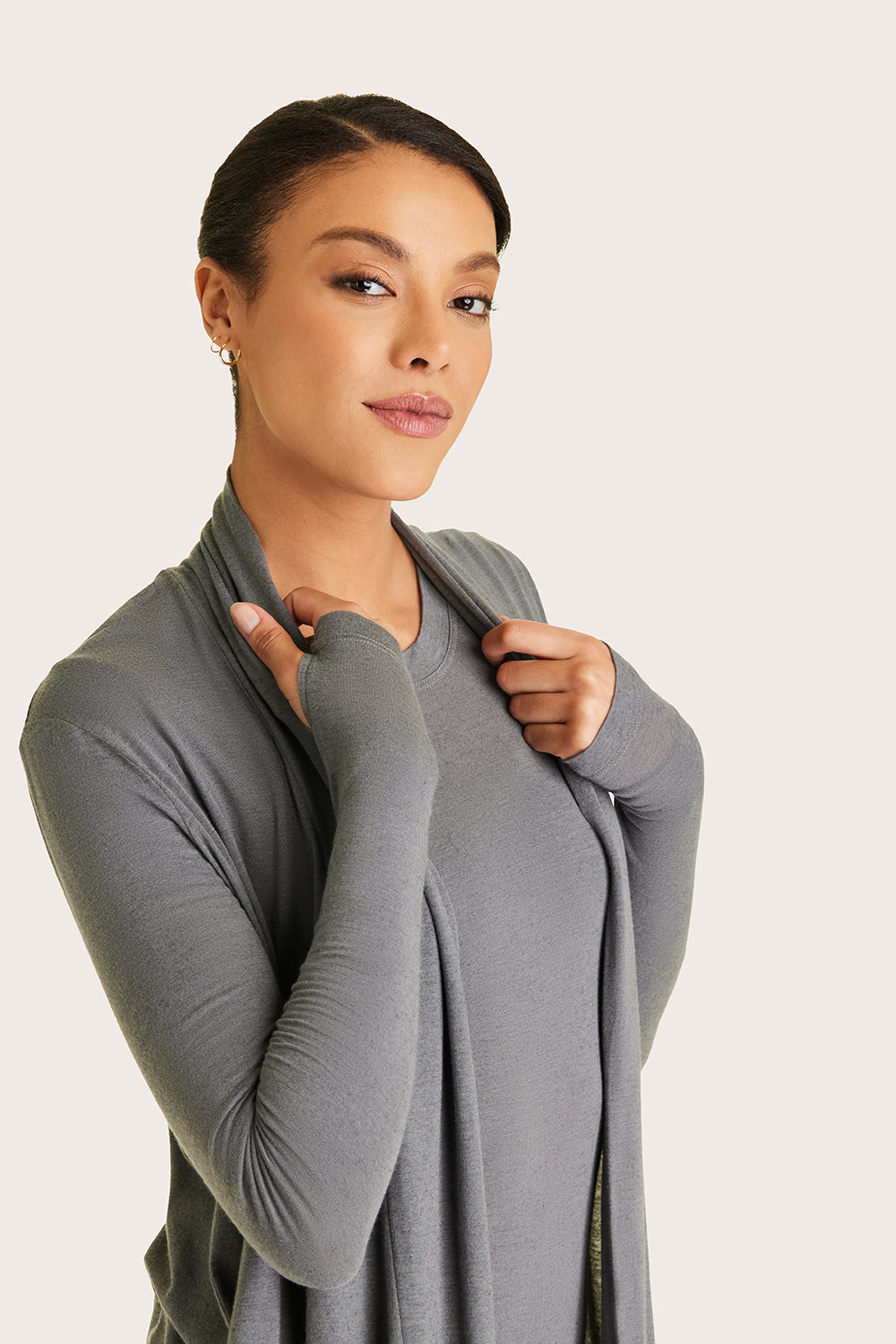 Alala women's cashmere open cardigan in grey