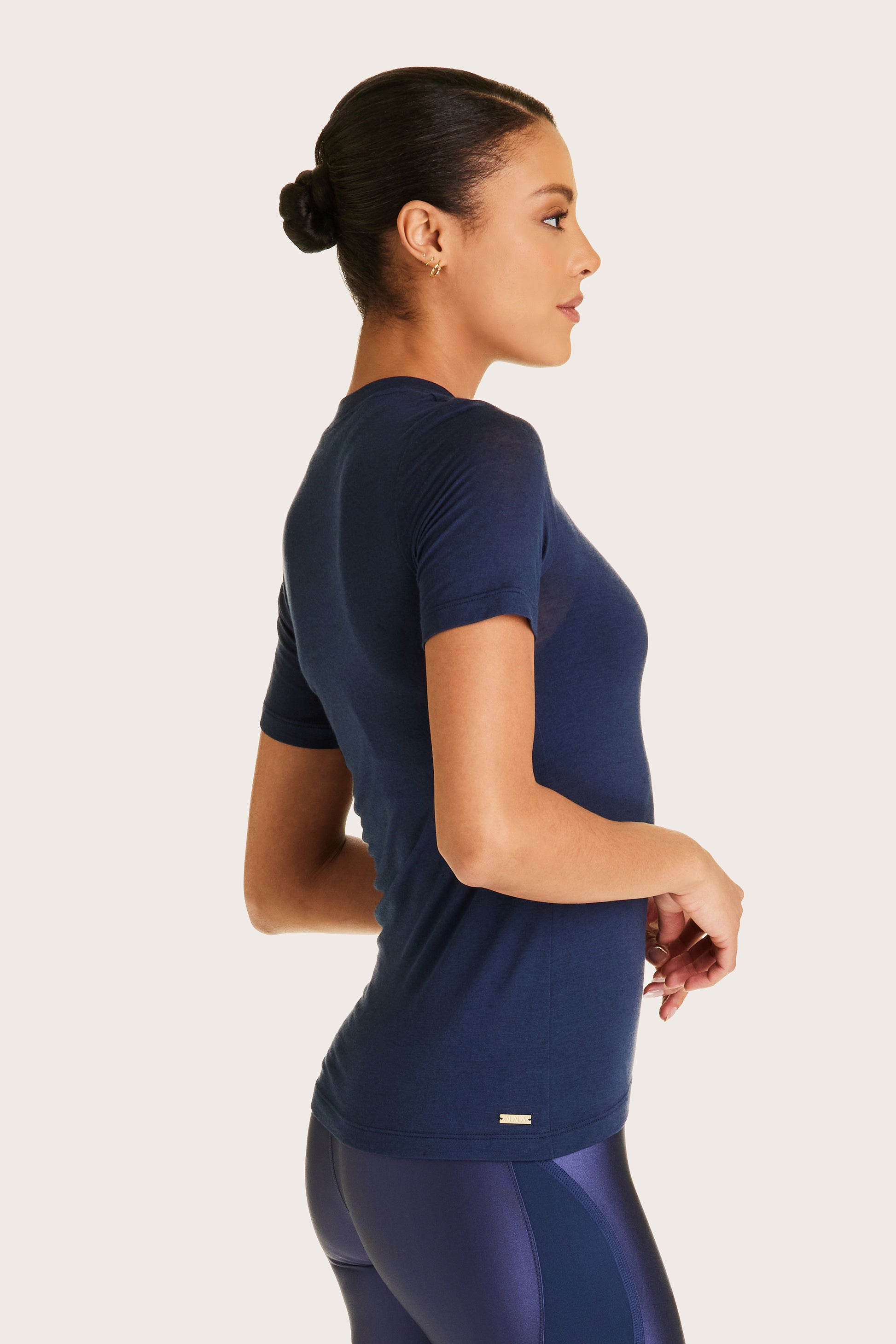 Alala women's Washable Cashmere Tee in Navy