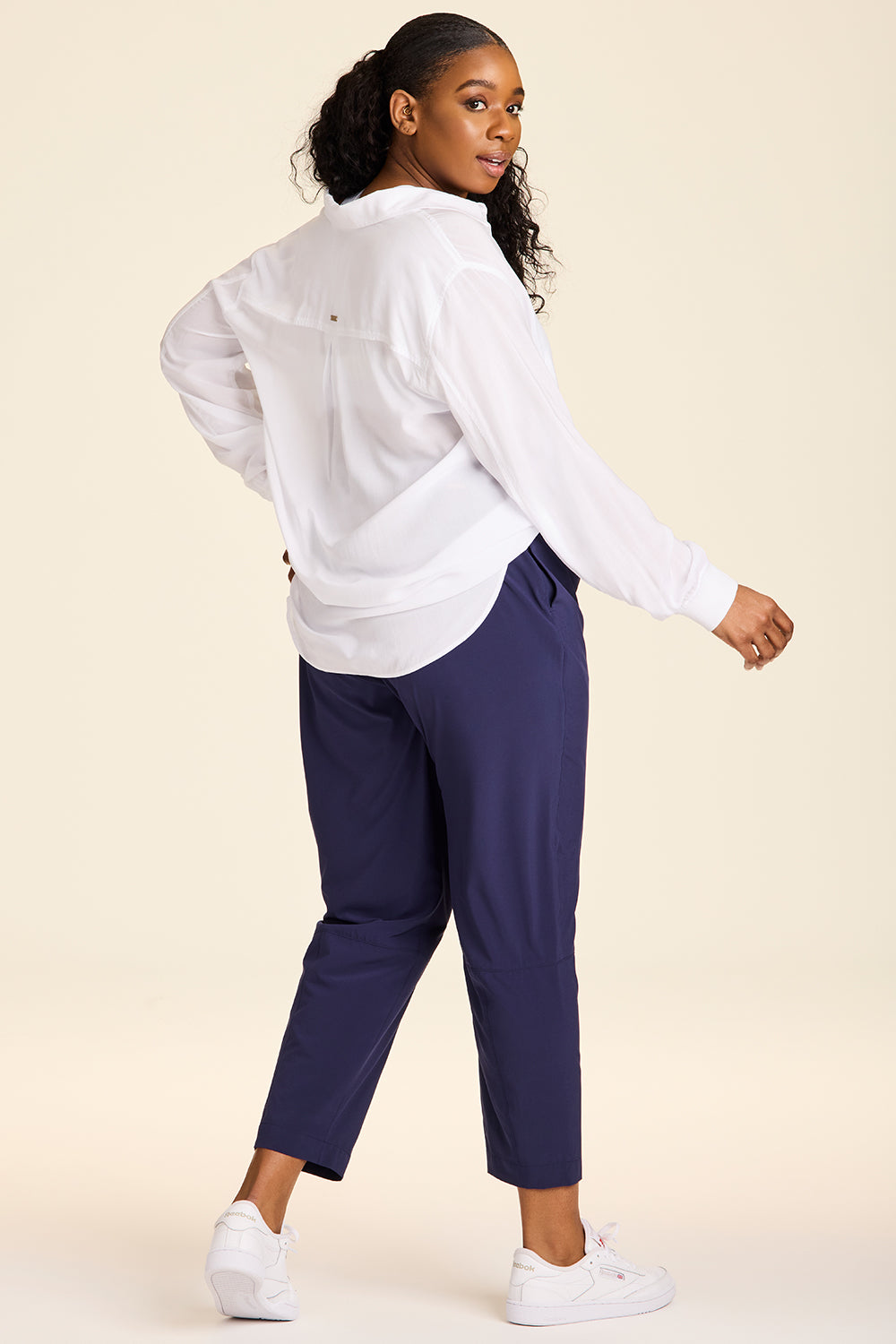 Juniper Women Navy Cotton Twill Solid Straight Pant