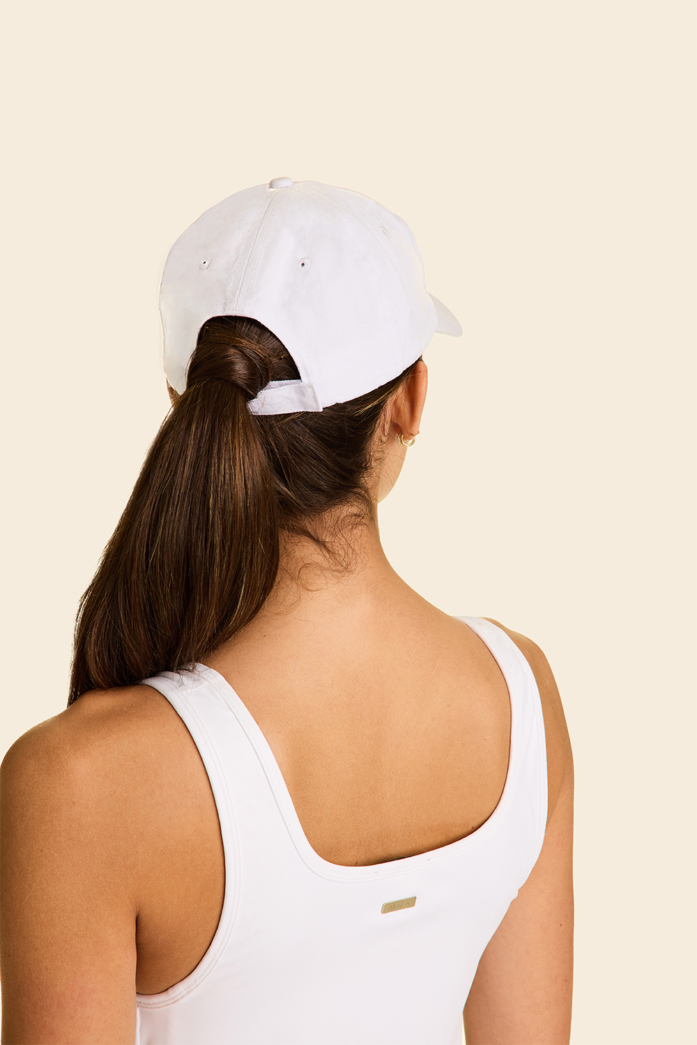 Women's baseball cap in white and navy