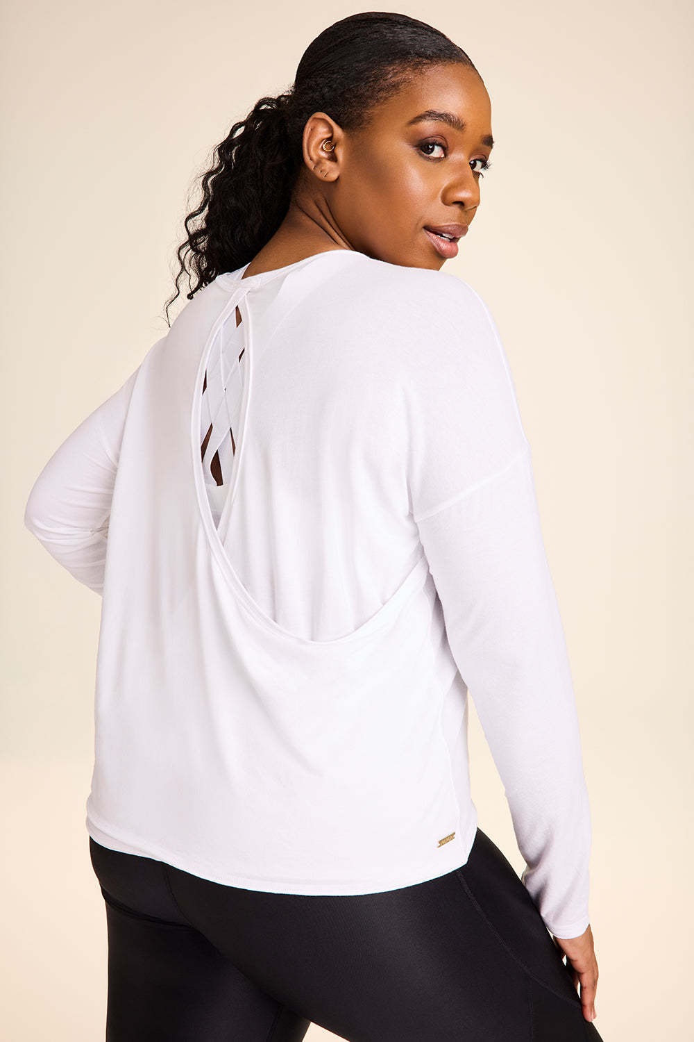 BALEAF Women's Long Sleeve Open Back Workout Yoga Top Shirts White Size M