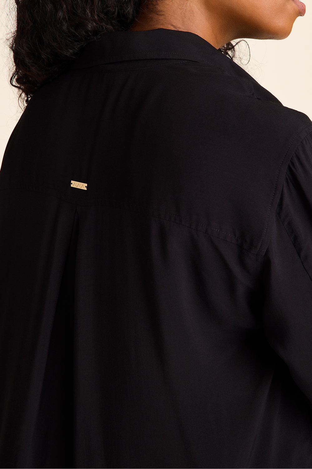 Alala women's Diana top in black