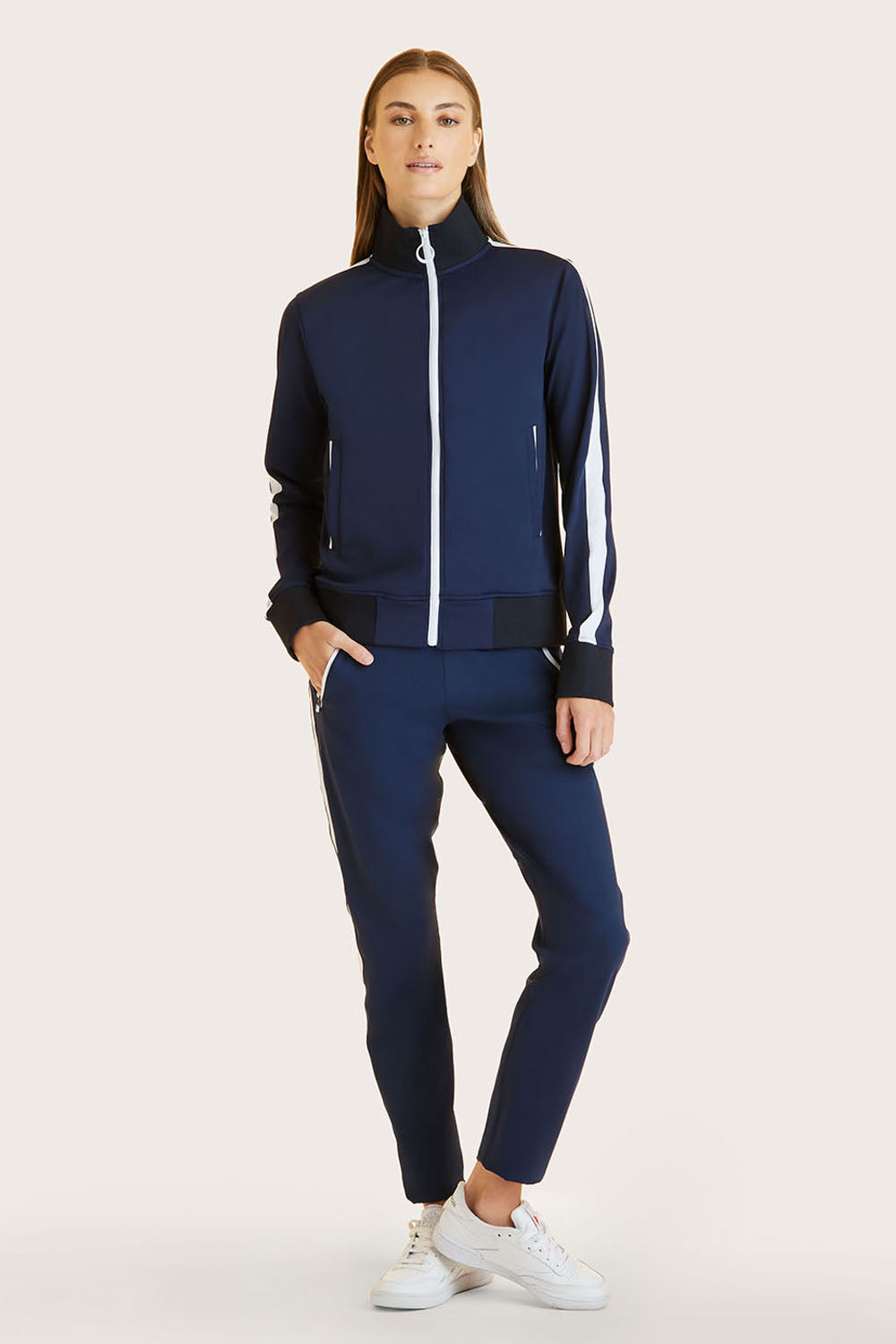 High neck track outlet jacket